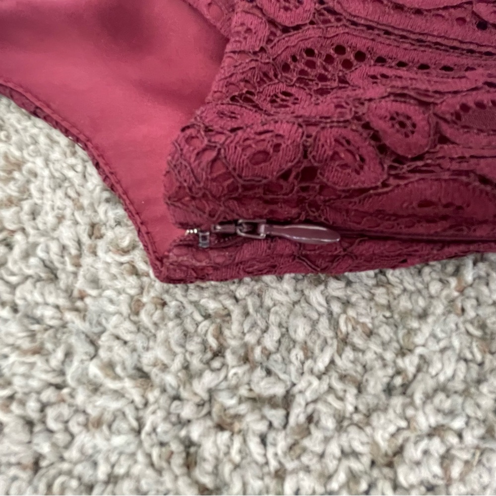 LIKE NEW Lulus Burgundy Deep V Plunge Crochet Wedding Party Dress Small S Lulu’s - Picture 9 of 11